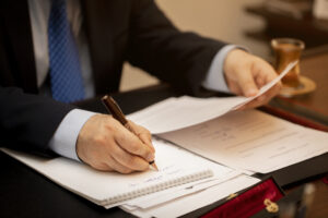 Read more about the article Duties Of Lawyer and Who Is The Experienced lawyer In Bangalore?