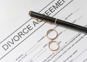 Read more about the article Mutual Divorce Lawyers Bangalore: Your Guide to a Seamless Divorce Process in Bengaluru, Karnataka