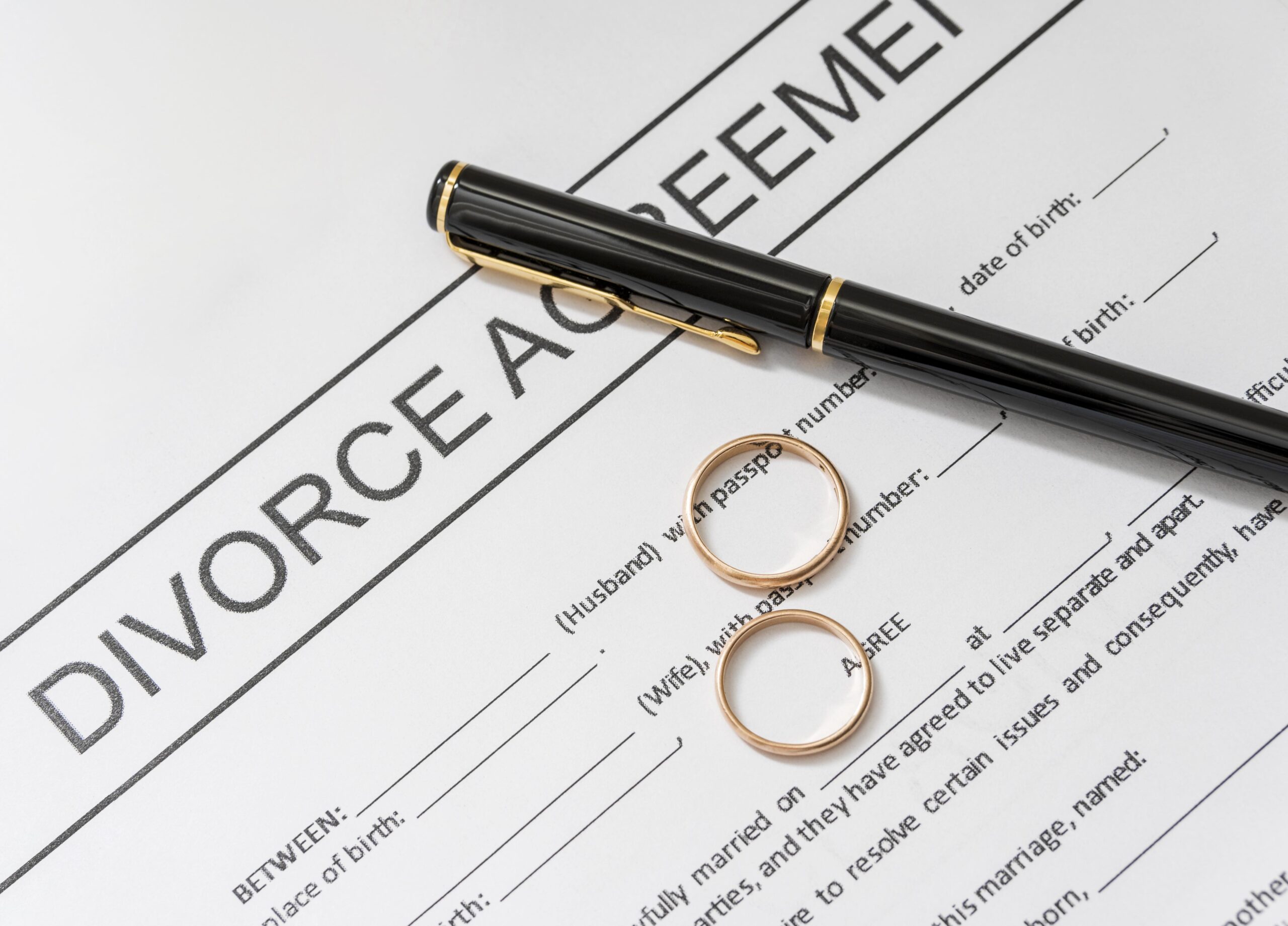 You are currently viewing Mutual Divorce Lawyers Bangalore: Your Guide to a Seamless Divorce Process in Bengaluru, Karnataka